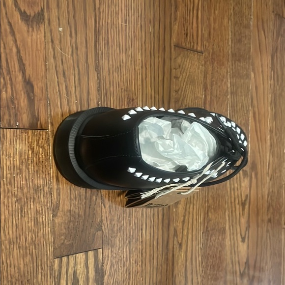 Black and White Men\'s Shoes